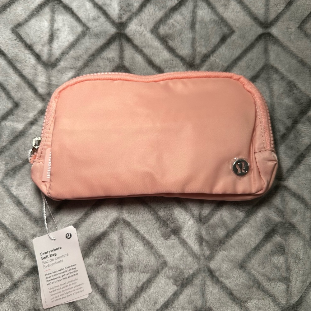 lululemon athletica Everywhere 1L Belt Bag/Crossbody - Pink